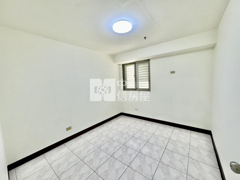 楊梅楊光國中小.交流道.整新四房車房屋室內格局與周邊環境