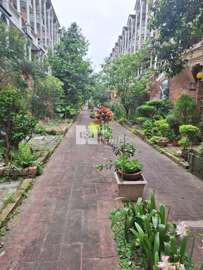 近66快速道路 森林之家透天宅房屋室內格局與周邊環境