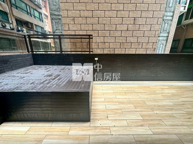 璽來登陽光露臺2房大車位房屋室內格局與周邊環境