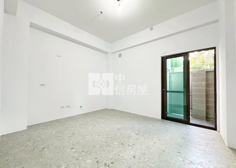 五權車站全新臨路電梯別墅房屋室內格局與周邊環境