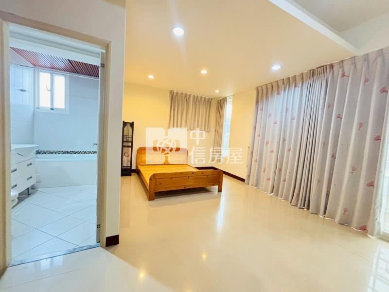 新橫濱商圈旁電梯大戶四房+車位房屋室內格局與周邊環境