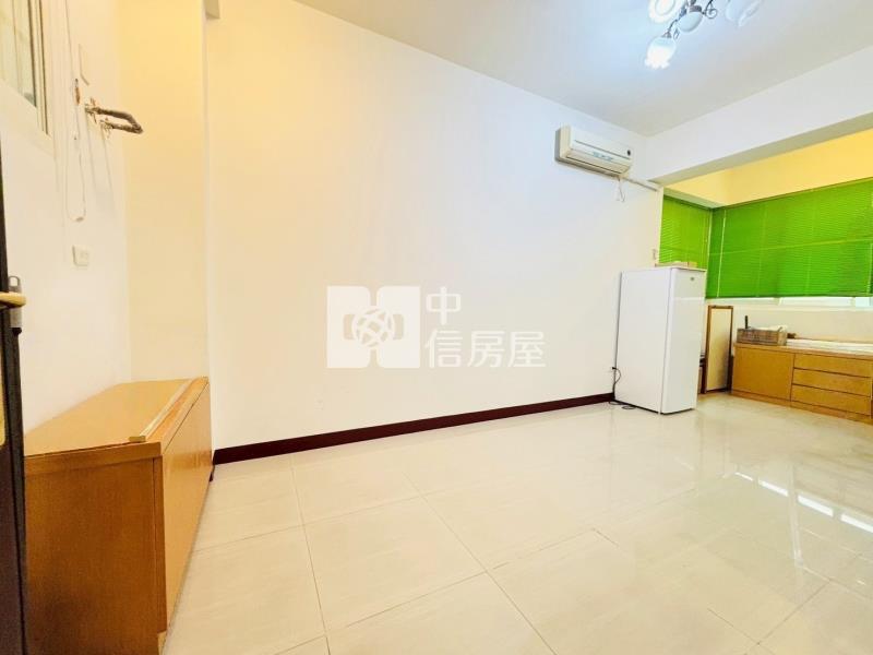 新橫濱商圈旁電梯大戶四房+車位房屋室內格局與周邊環境