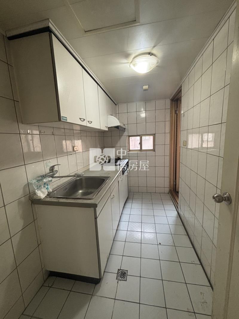 平鎮車站領袖王朝美三房房屋室內格局與周邊環境