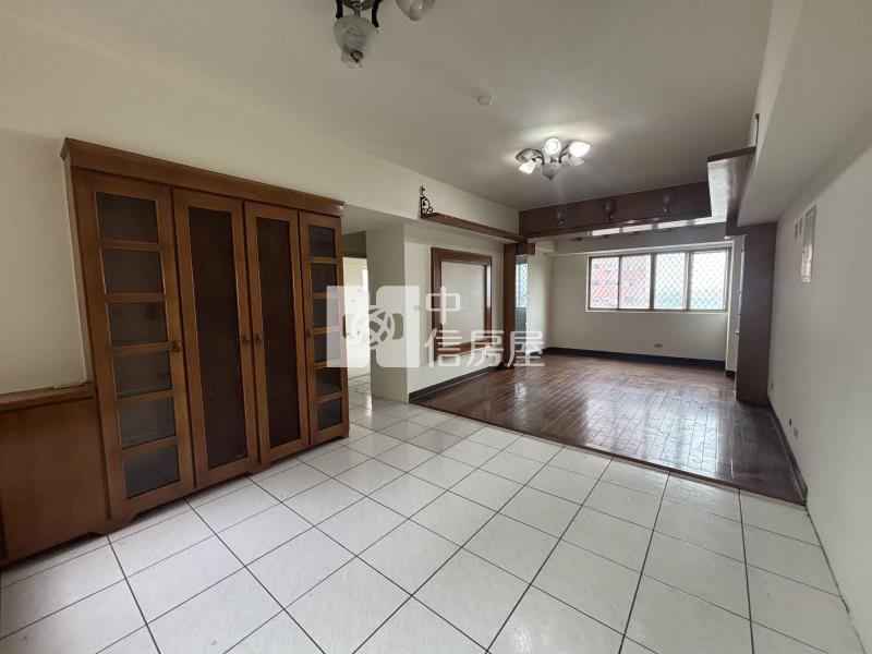 平鎮車站領袖王朝美三房房屋室內格局與周邊環境