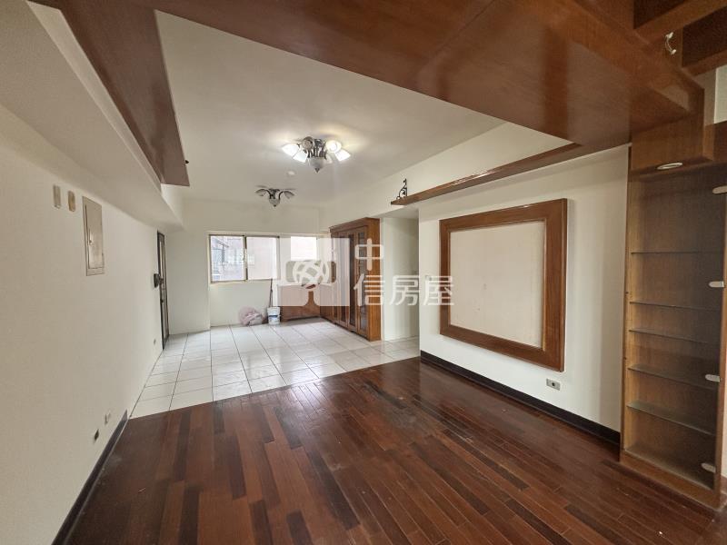 平鎮車站領袖王朝美三房房屋室內格局與周邊環境