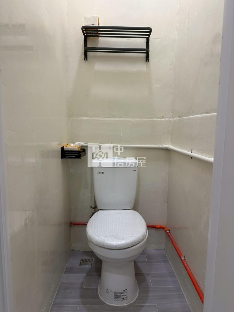 苓雅商業區全新翻修樓寓房屋室內格局與周邊環境