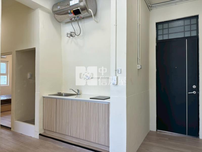 苓雅商業區全新翻修樓寓房屋室內格局與周邊環境