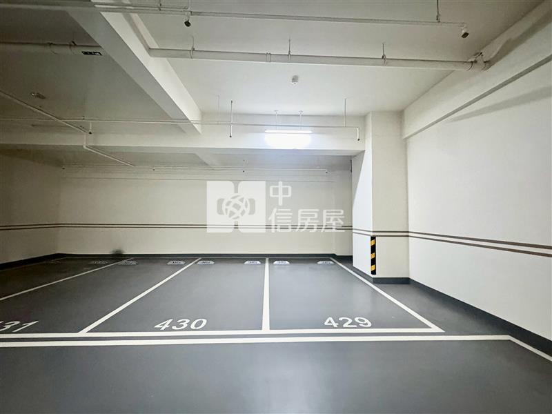 君大院 頂樓帝王戶連號雙平車房屋室內格局與周邊環境