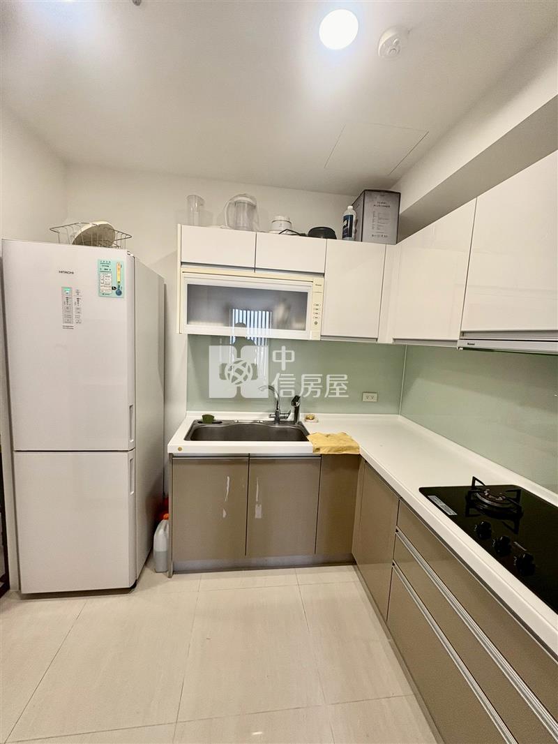 君大院 頂樓帝王戶連號雙平車房屋室內格局與周邊環境