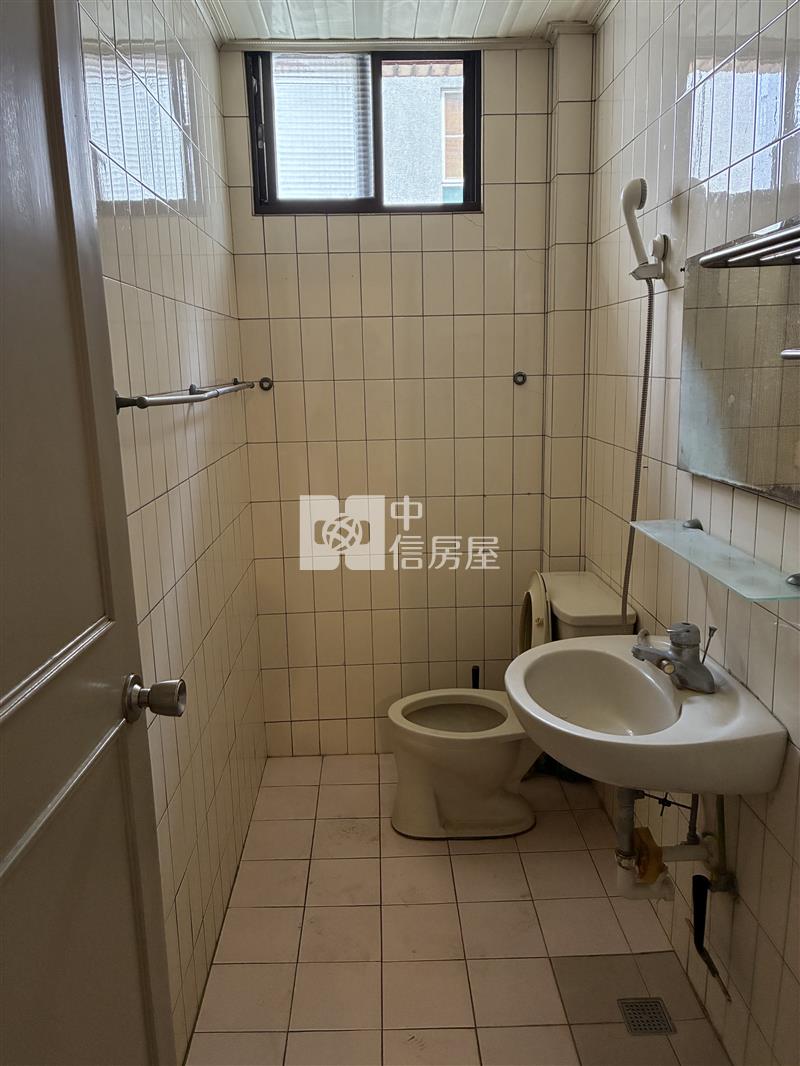 教育大學三樓3房美寓房屋室內格局與周邊環境