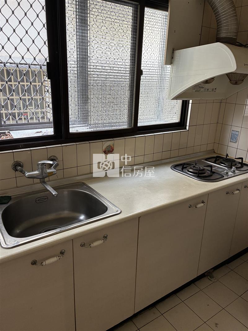 教育大學三樓3房美寓房屋室內格局與周邊環境