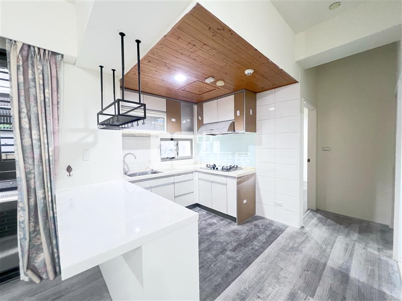 班芙春泉2房平車房屋室內格局與周邊環境