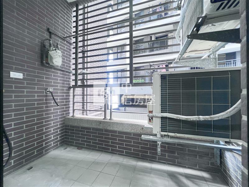 班芙春泉2房平車房屋室內格局與周邊環境