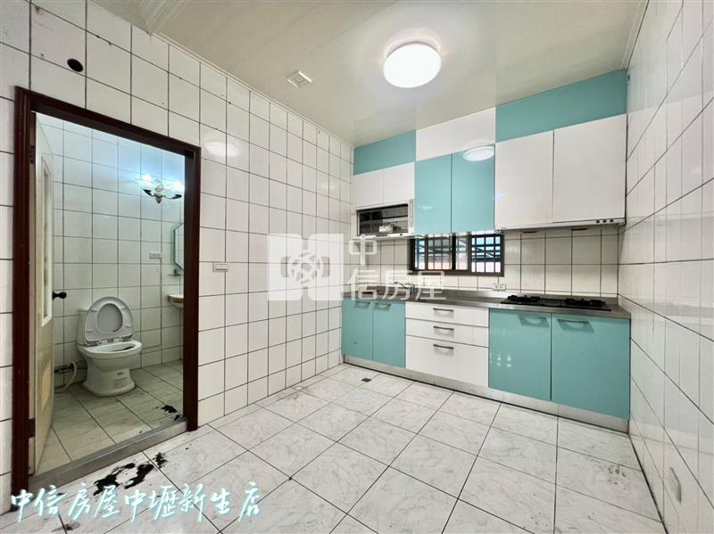 桃園省道.龍安商圈雙車美墅(事故屋)房屋室內格局與周邊環境