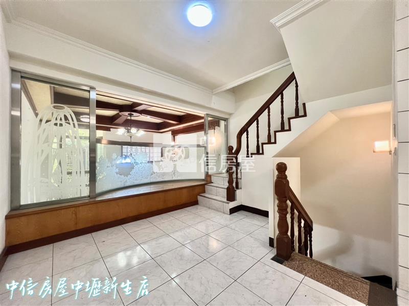 桃園省道.龍安商圈雙車美墅(事故屋)房屋室內格局與周邊環境