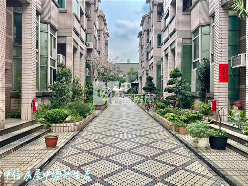 桃園省道.龍安商圈雙車美墅(事故屋)房屋室內格局與周邊環境