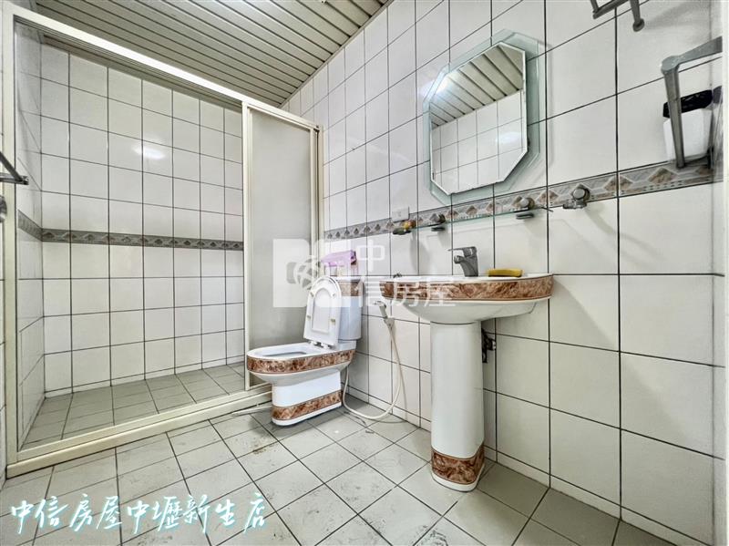 桃園省道.龍安商圈雙車美墅(事故屋)房屋室內格局與周邊環境