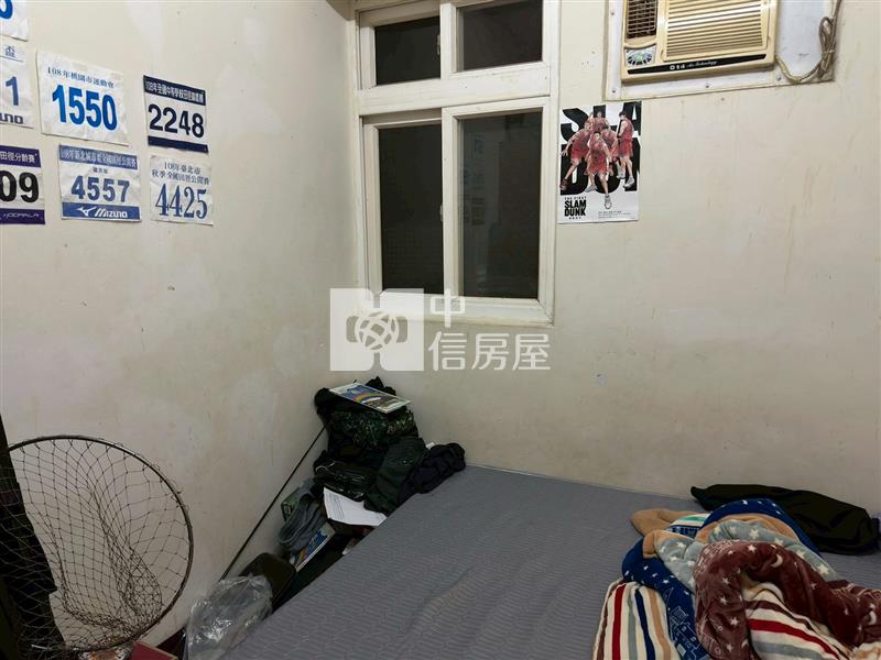 波士頓稀有1樓店住房屋室內格局與周邊環境