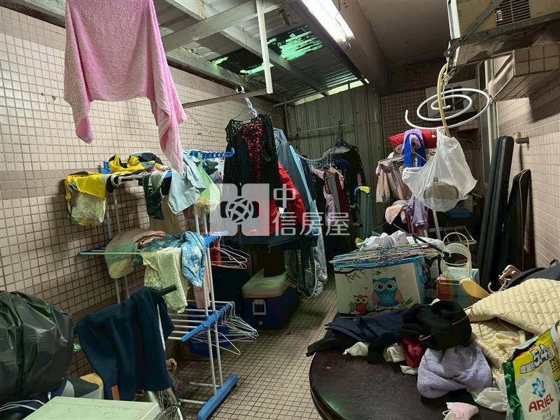 波士頓稀有1樓店住房屋室內格局與周邊環境