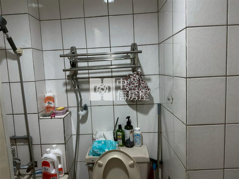 波士頓稀有1樓店住房屋室內格局與周邊環境