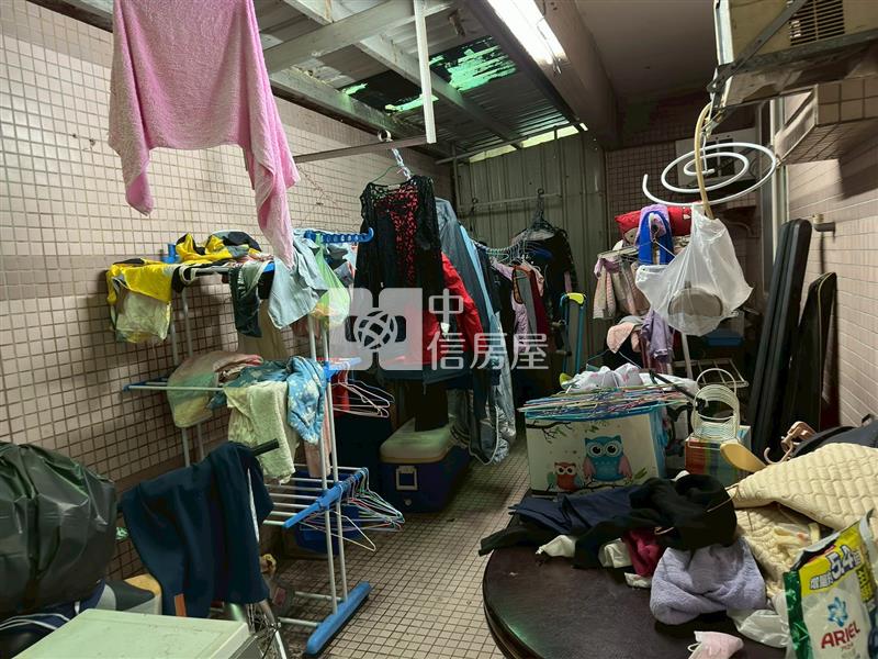 波士頓稀有1樓店住房屋室內格局與周邊環境