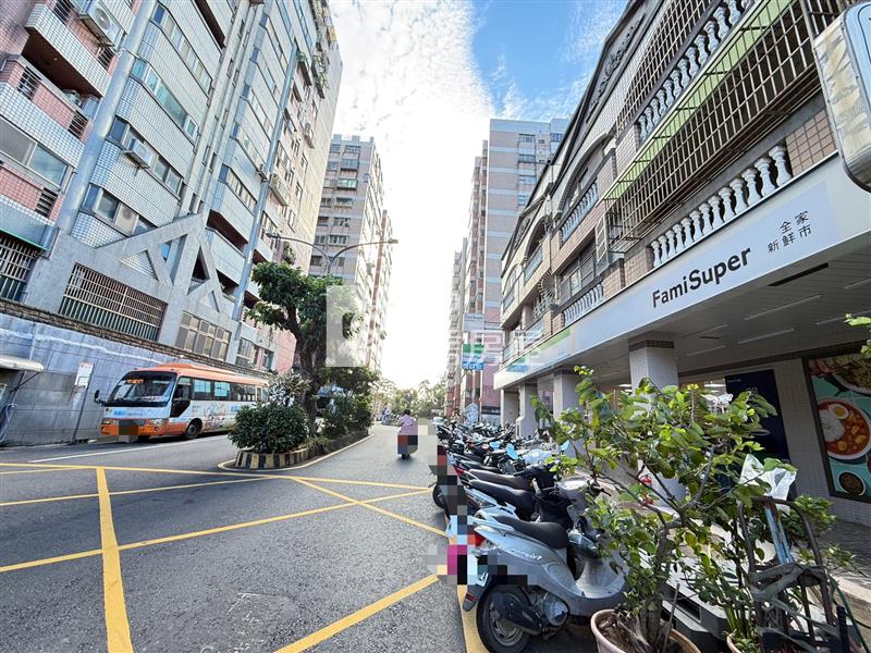 楊梅體育園區凱撒整新美三房房屋室內格局與周邊環境