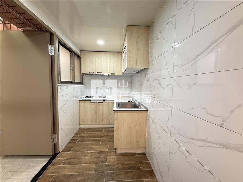 楊梅體育園區凱撒整新美三房房屋室內格局與周邊環境