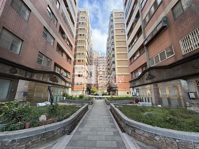 楊梅體育園區凱撒整新美三房房屋室內格局與周邊環境