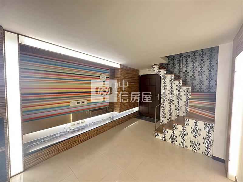 ▲東方帝景摩登樓中樓房屋室內格局與周邊環境