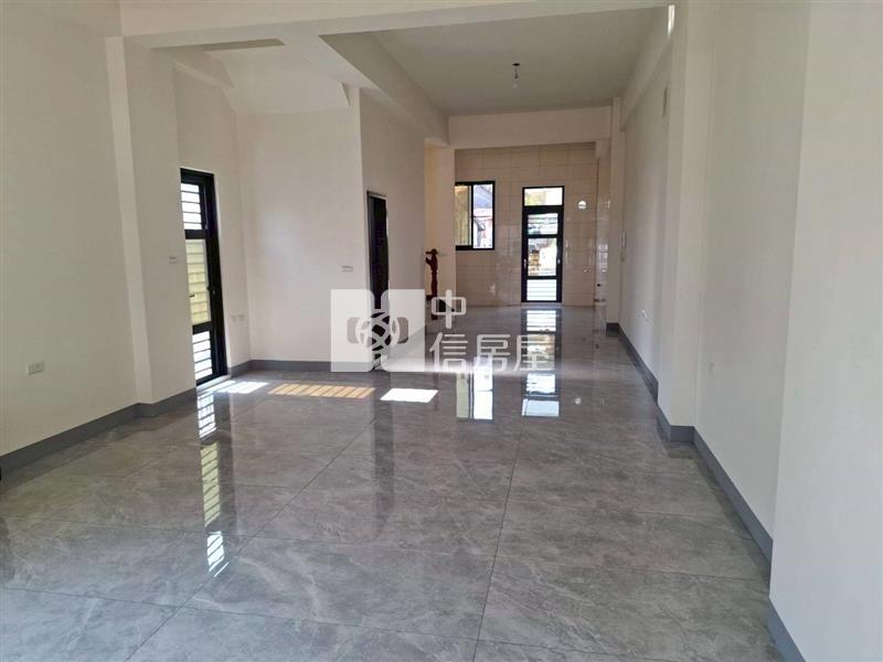 佳冬精華商業區鑫店住房屋室內格局與周邊環境