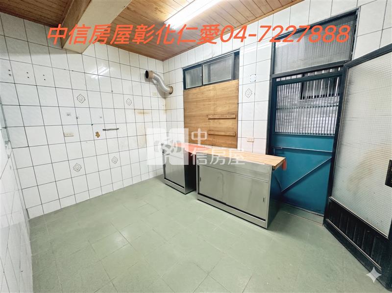 大竹國小車庫透天房屋室內格局與周邊環境