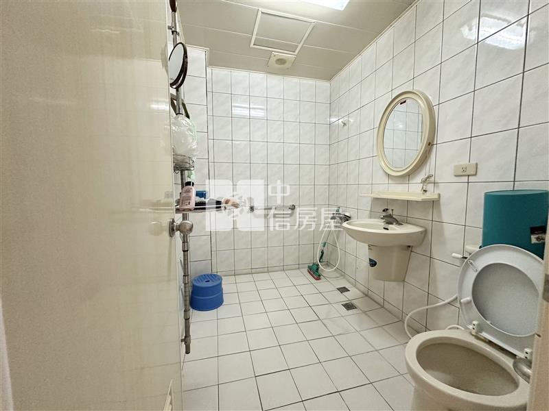 豐原南陽路獨棟透天(兩戶打通)房屋室內格局與周邊環境