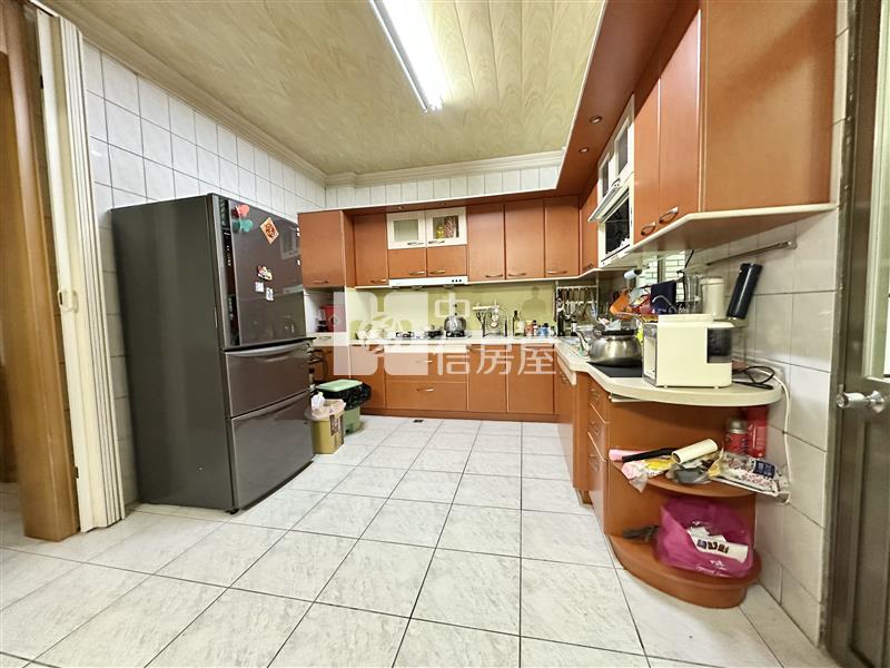 豐原南陽路獨棟透天(兩戶打通)房屋室內格局與周邊環境