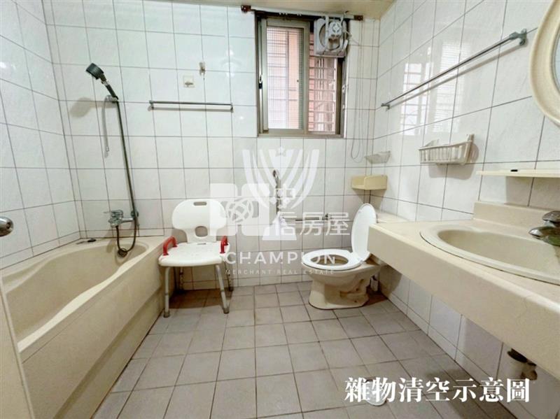 【冠軍商仲】市區鄰路旁獨棟透天房屋室內格局與周邊環境