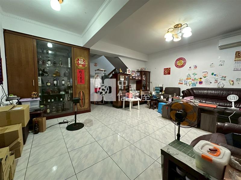 【冠軍商仲】市區鄰路旁獨棟透天房屋室內格局與周邊環境