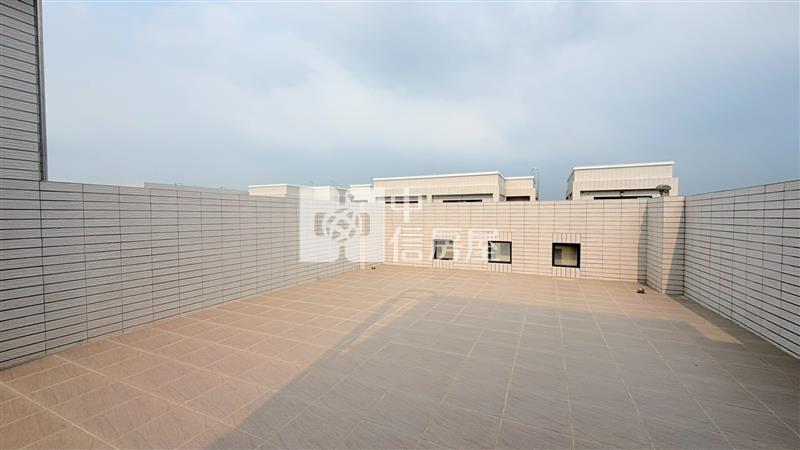 湖子內健康二路車庫別墅房屋室內格局與周邊環境