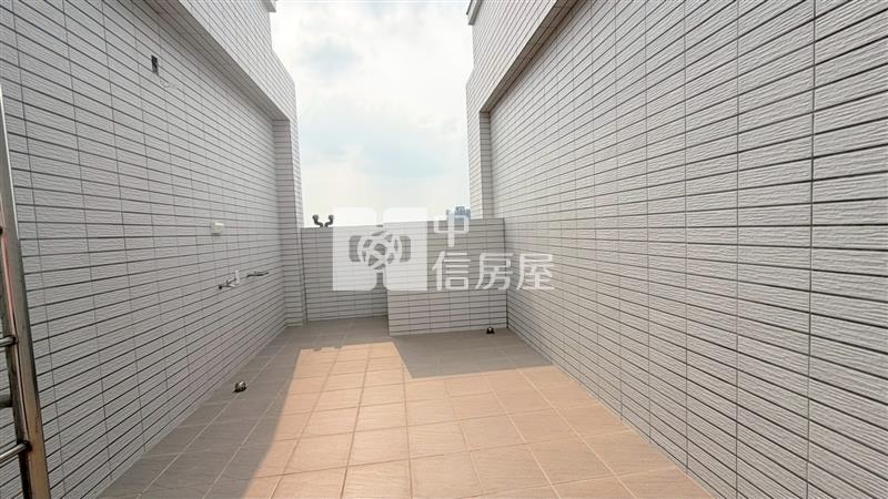 湖子內健康二路車庫別墅房屋室內格局與周邊環境