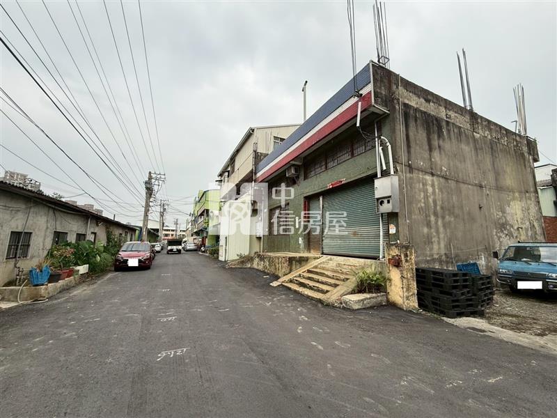 中興路旁大面寬廠房房屋室內格局與周邊環境