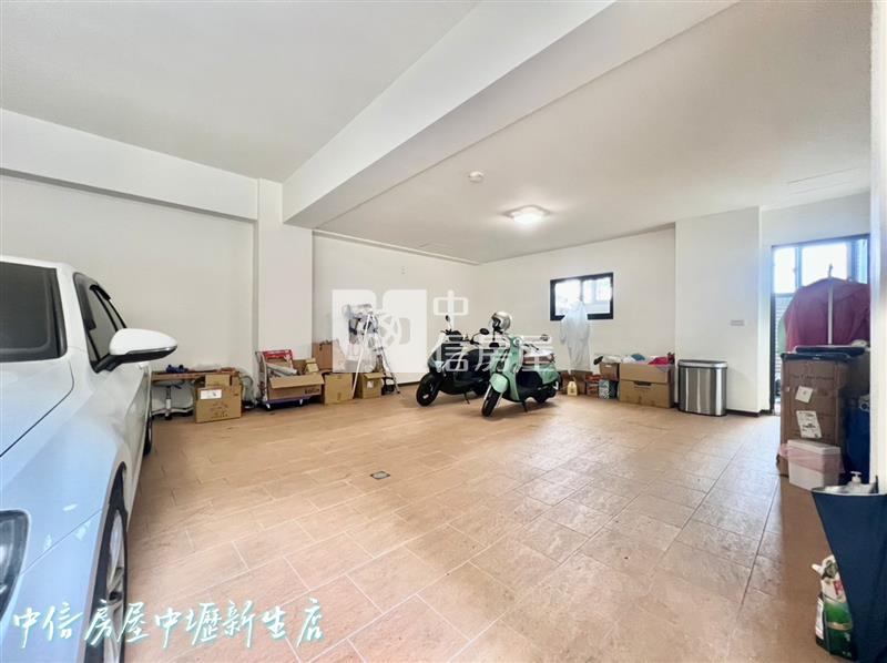 中壢A20百坪裝潢電梯別墅房屋室內格局與周邊環境