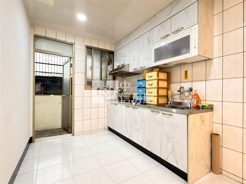 內壢站前低樓層3樓美寓房屋室內格局與周邊環境