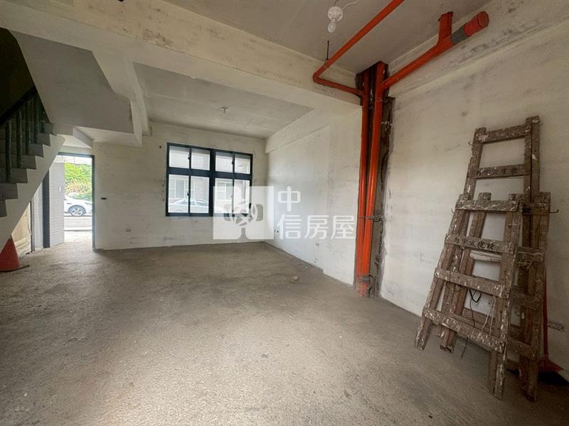 近青埔全新電梯花園別墅(可併排雙車位)(A)(中信卓越團隊)房屋室內格局與周邊環境