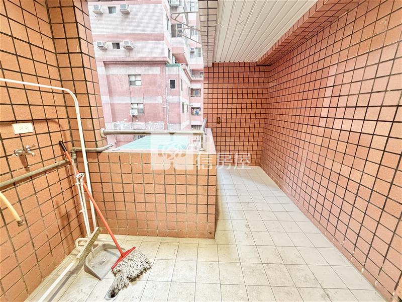 德昌中華1-3樓店面房屋室內格局與周邊環境