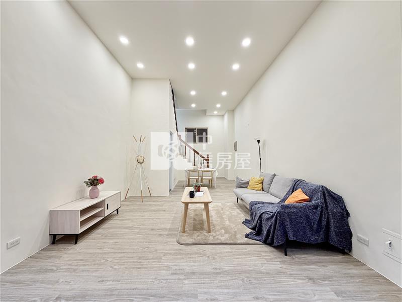 德昌中華1-3樓店面房屋室內格局與周邊環境