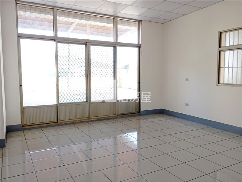 大里工業區丁建三照廠住房屋室內格局與周邊環境