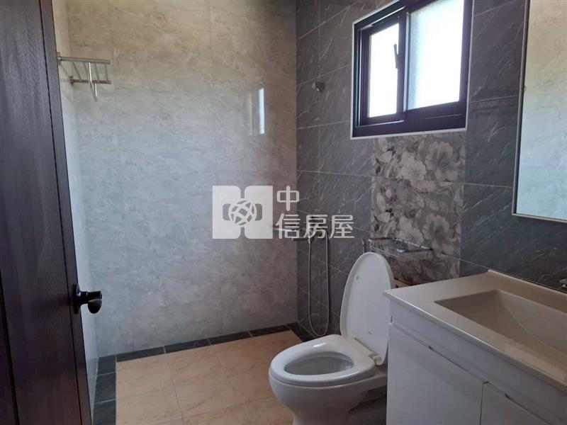 枋寮東海全新臻品孝親雙車墅B1房屋室內格局與周邊環境