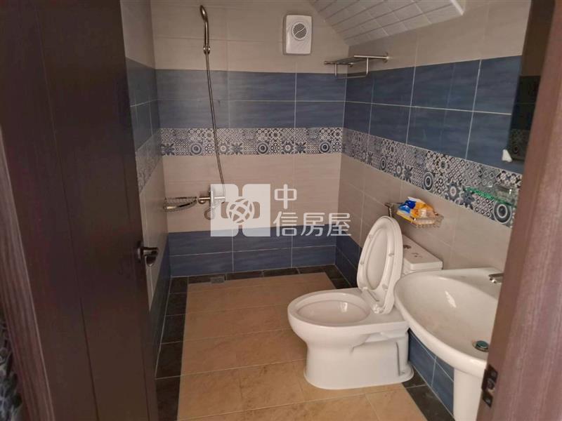 枋寮東海全新臻品孝親雙車墅B1房屋室內格局與周邊環境