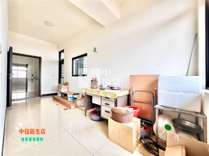 好市多7分鐘單層獨戶大面寬電梯透店房屋室內格局與周邊環境