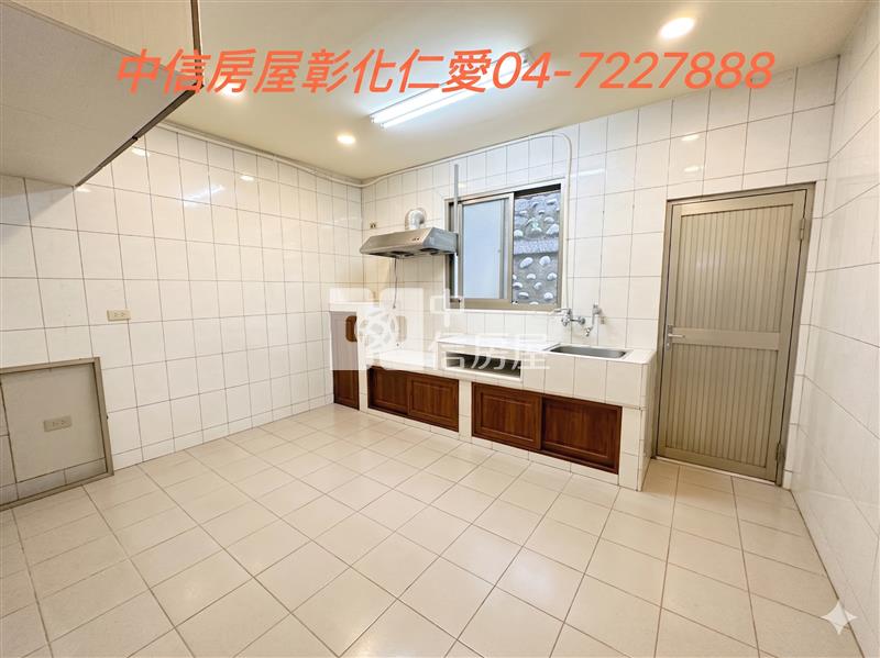 西南莊車庫透天房屋室內格局與周邊環境