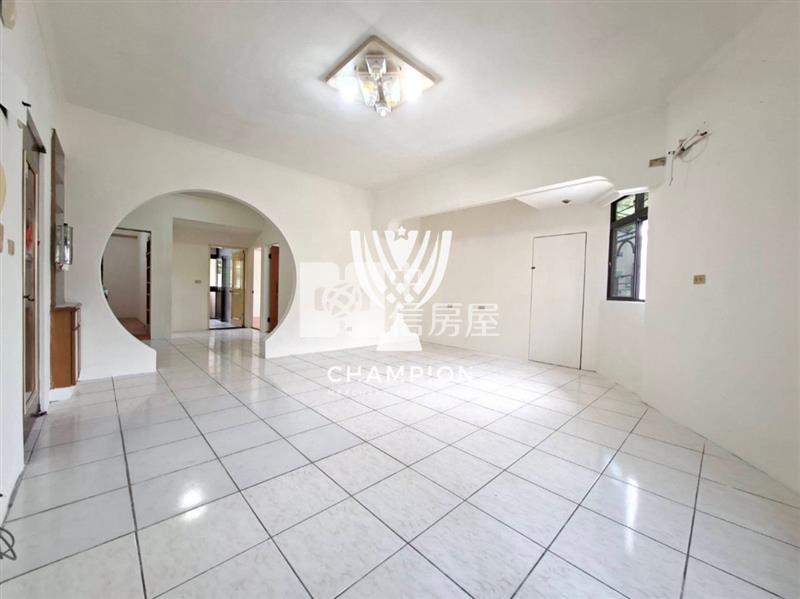 【冠軍商仲】培徳稀有平地三房電梯房屋室內格局與周邊環境