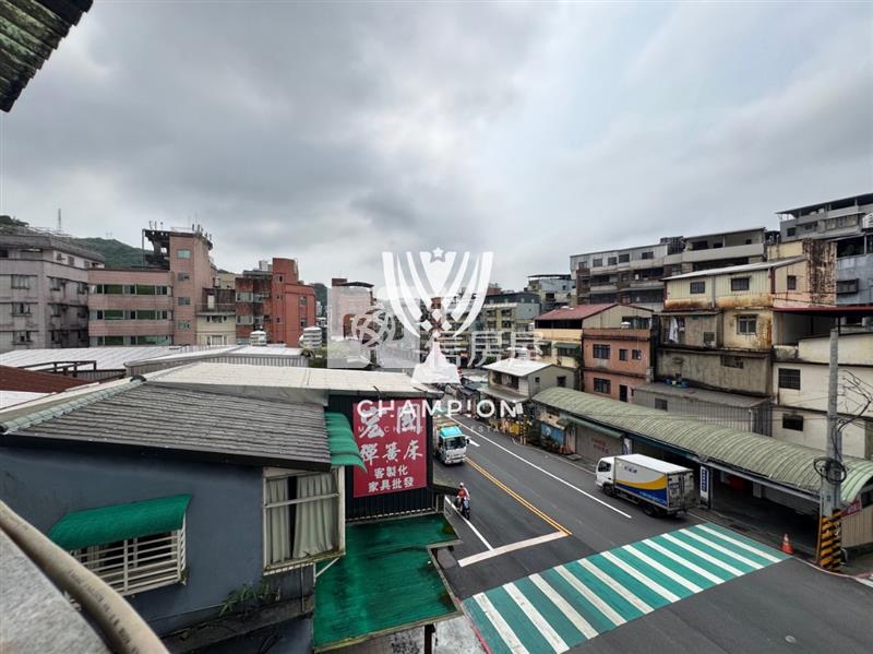 【冠軍商仲】培徳稀有平地三房電梯房屋室內格局與周邊環境